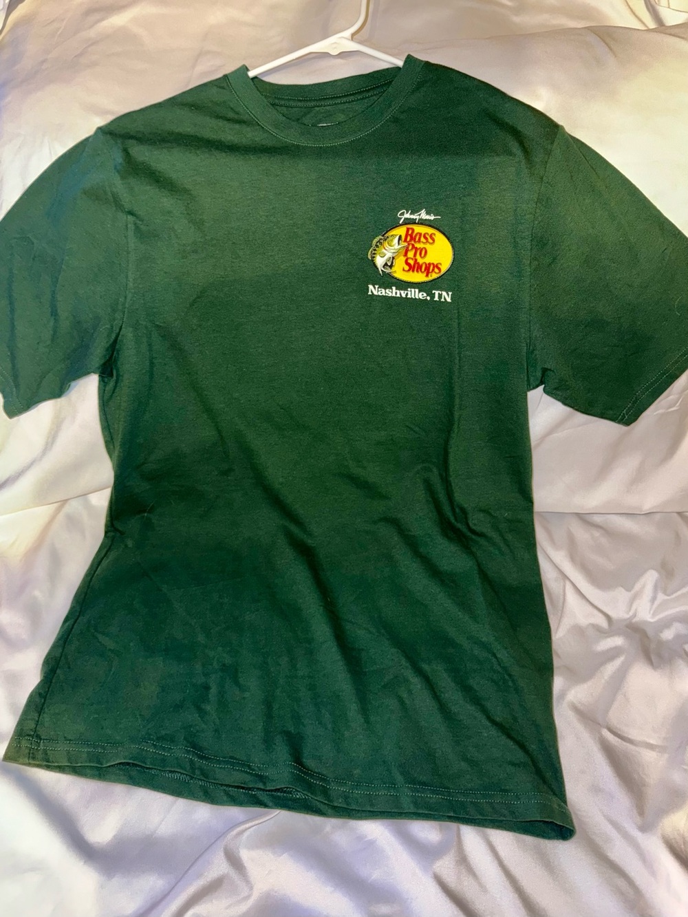 Bass Pro Shops Nashville TN Graphic T-Shirt Johnny Morris Small Green NWOT